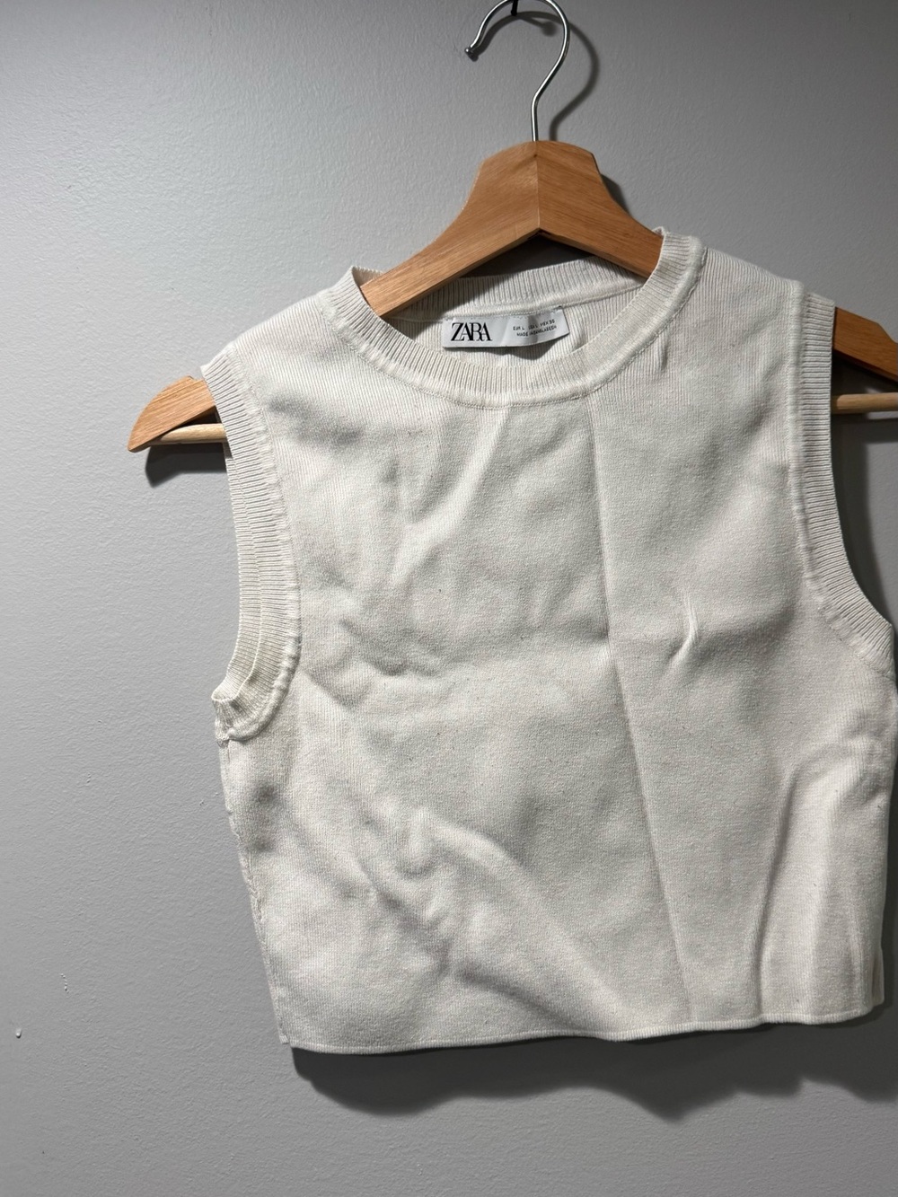 ZARA Cream Sleeveless Crop Knit Top
